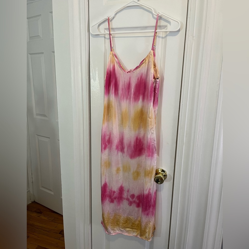 Forever 21 tie dye midi dress